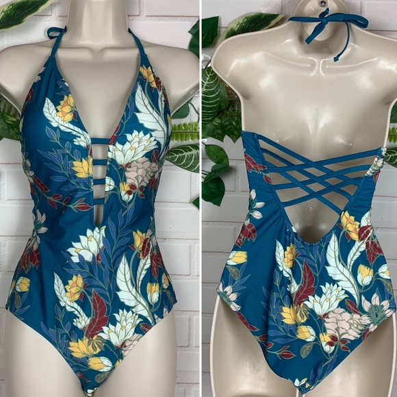 Modcloth Other - Modcloth women’s floral swimsuit size small